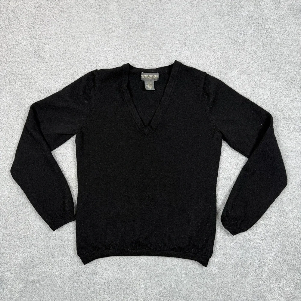 Banana Republic Extra Fine Italian Merino Wool V-Neck Sweater Black Womens M